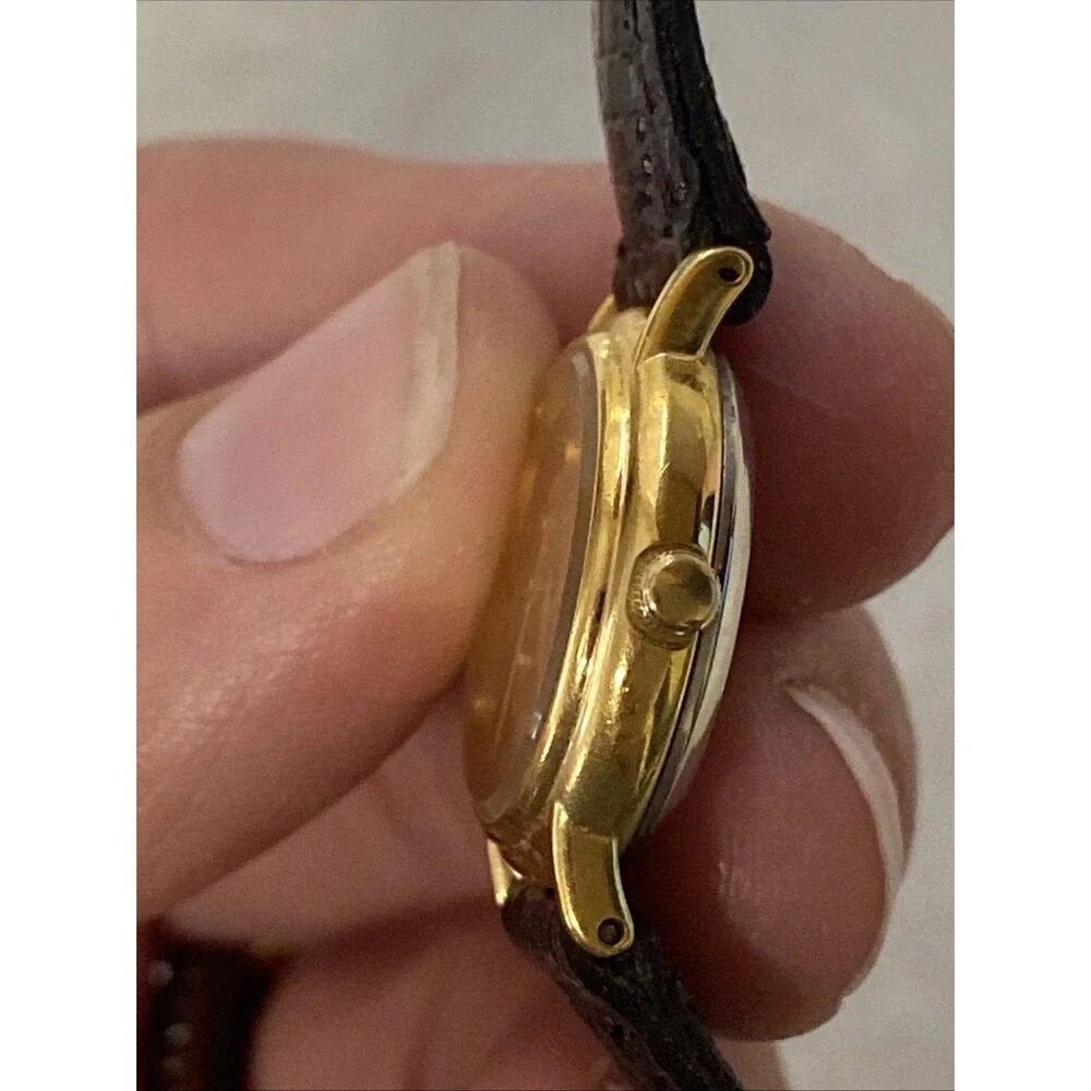 Vintage Oscar de la Renta Gold Quartz Ladies Watch Black Leather Strap